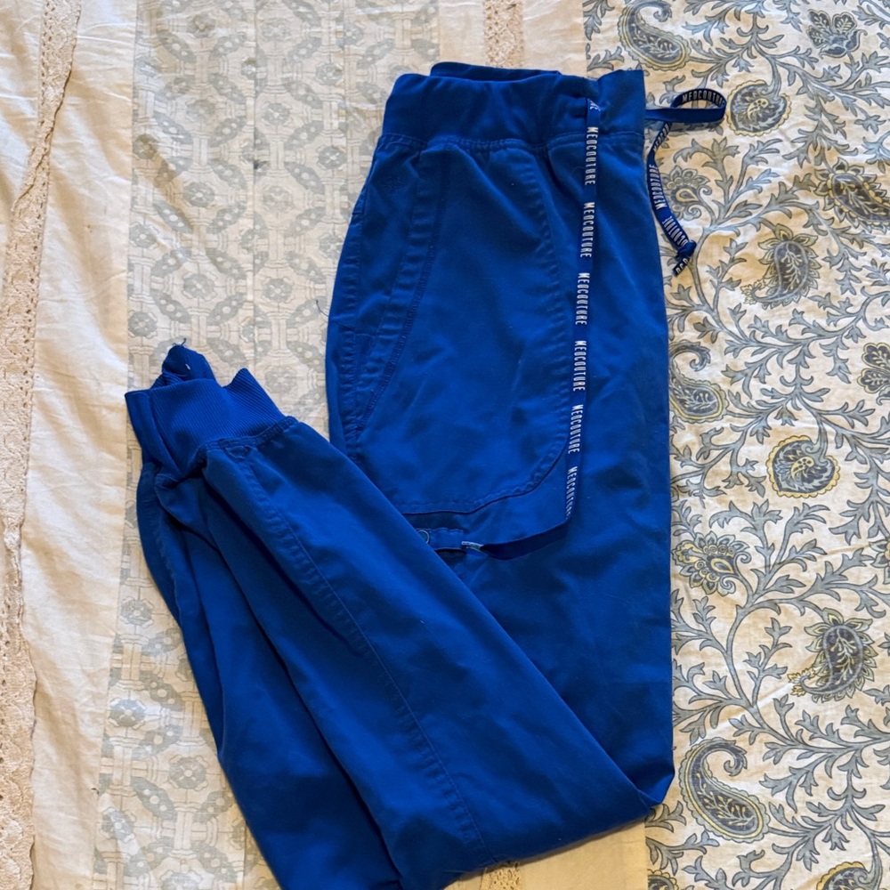 Medcouture scrub pants